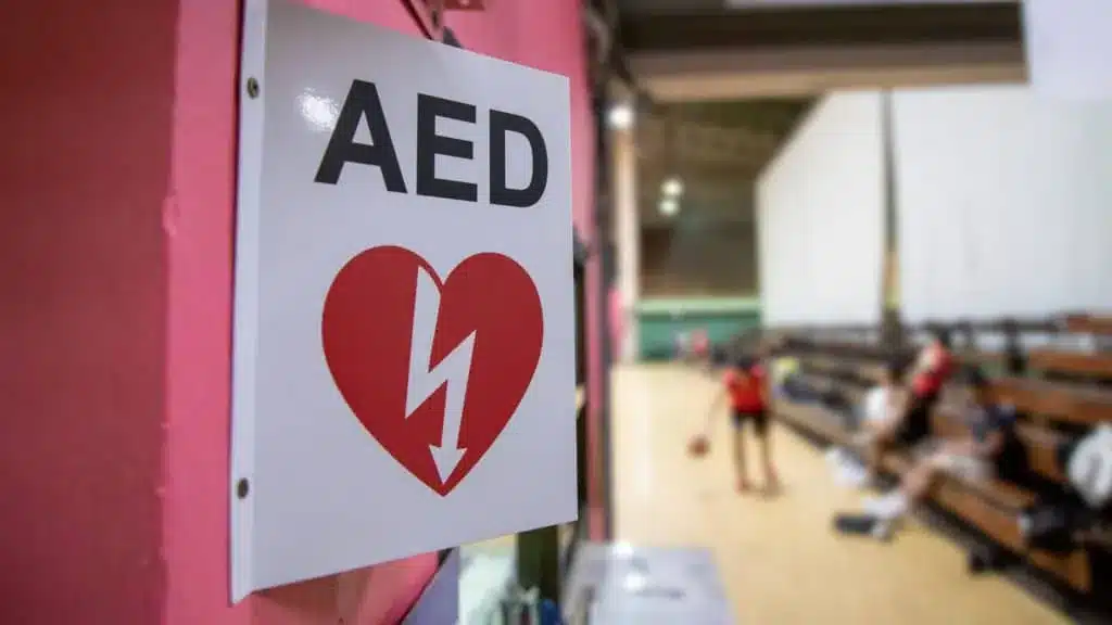 677eb76709db63fcde40801a AED Sign Placement