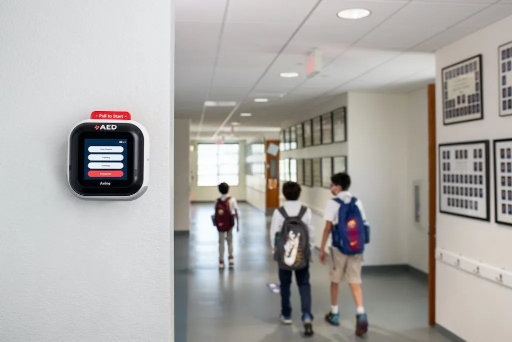 677eb6a2f6c70ea245538244 Avive School AED